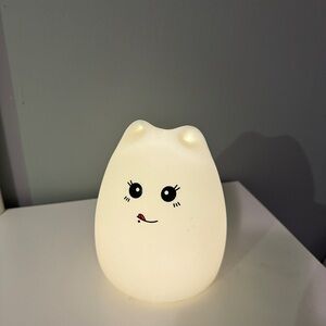 Squishy Cat lamp